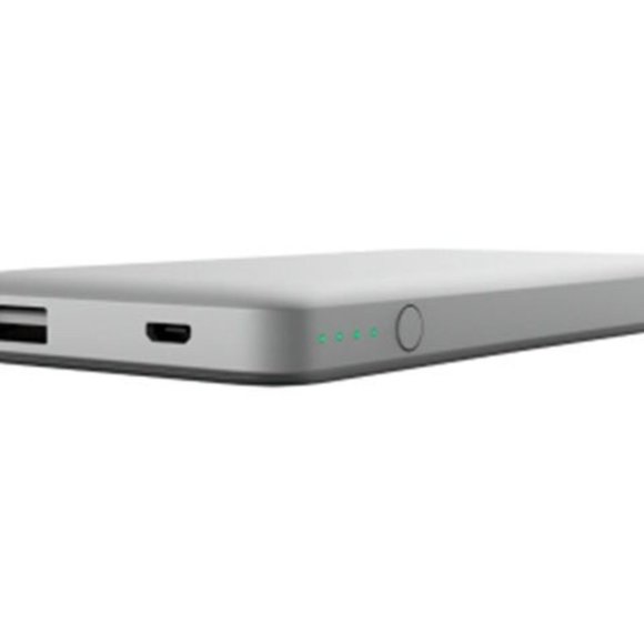 SILVER belkin 5000mAh Pocket Power 5K Portable Power Bank - Picture 5 of 10